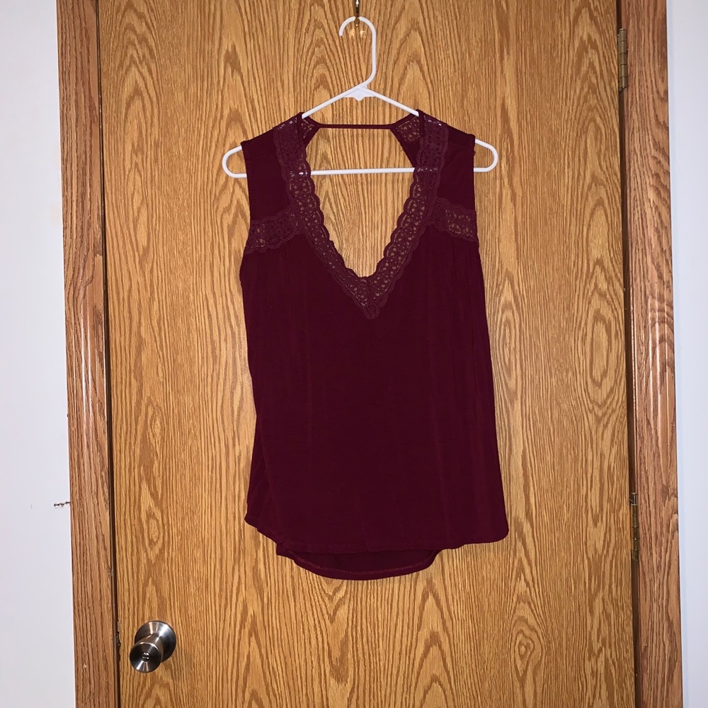 Maurices sleeveless blouse with keyhole back sizeL